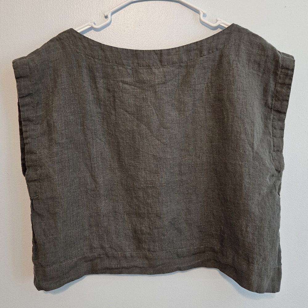 Chic Charcoal Women's Linen Crop Top